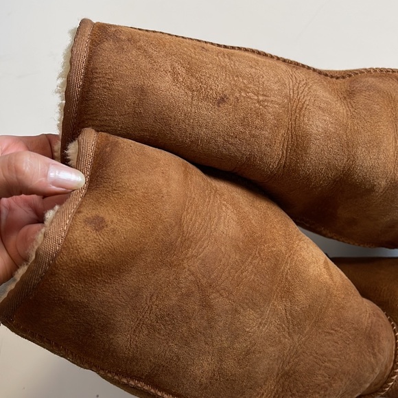 Ugg Tall Chesnut Boots - Picture 10 of 15